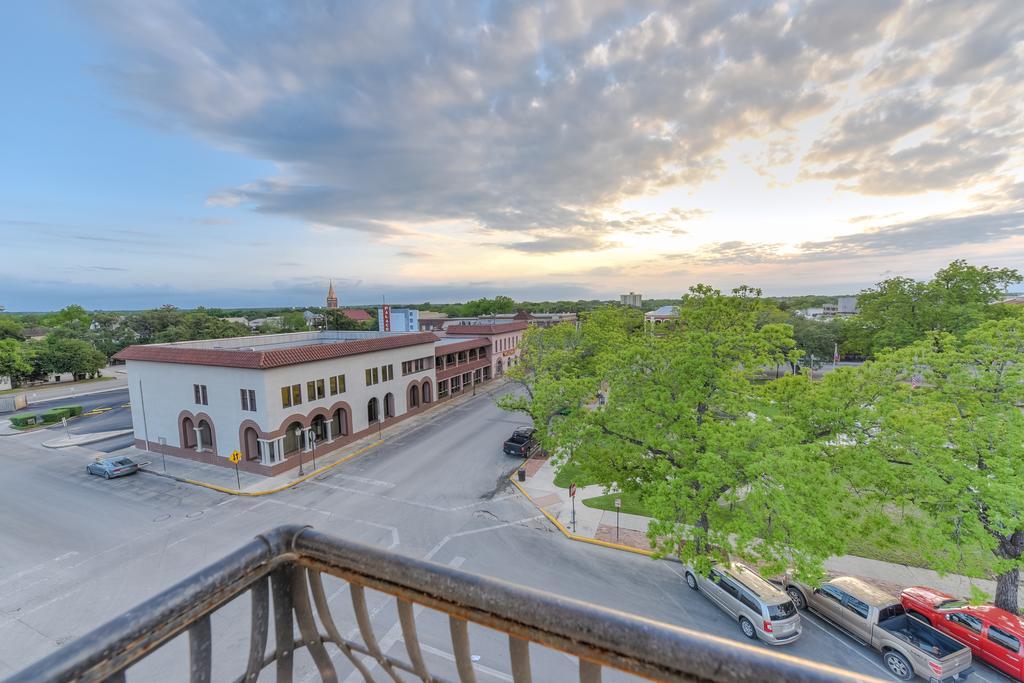 Park Plaza Hotel Seguin Exterior photo